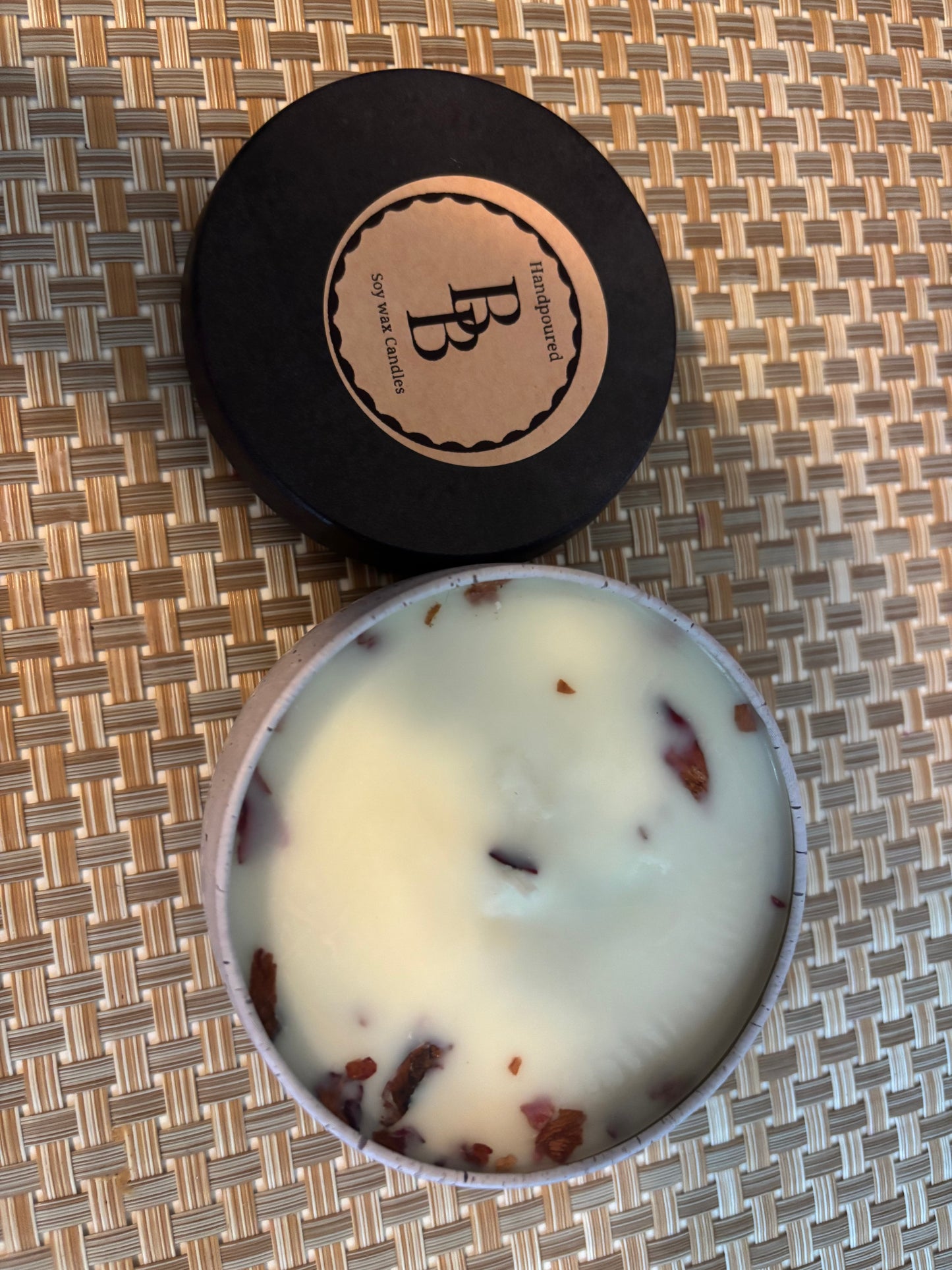 Rose Garden Scented Soy wax Candle